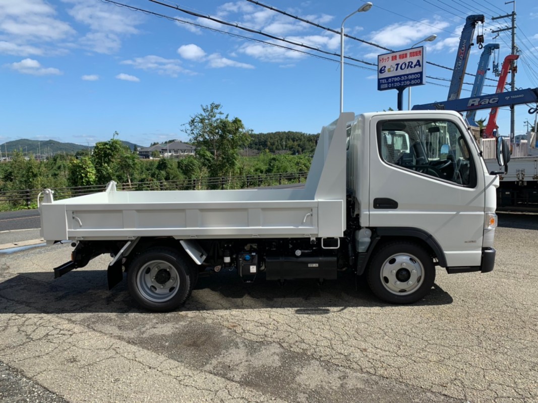 中古トラックのe Tora 令和1年 三菱 キャンター 小型 2t 全低床 ダンプ 未使用車